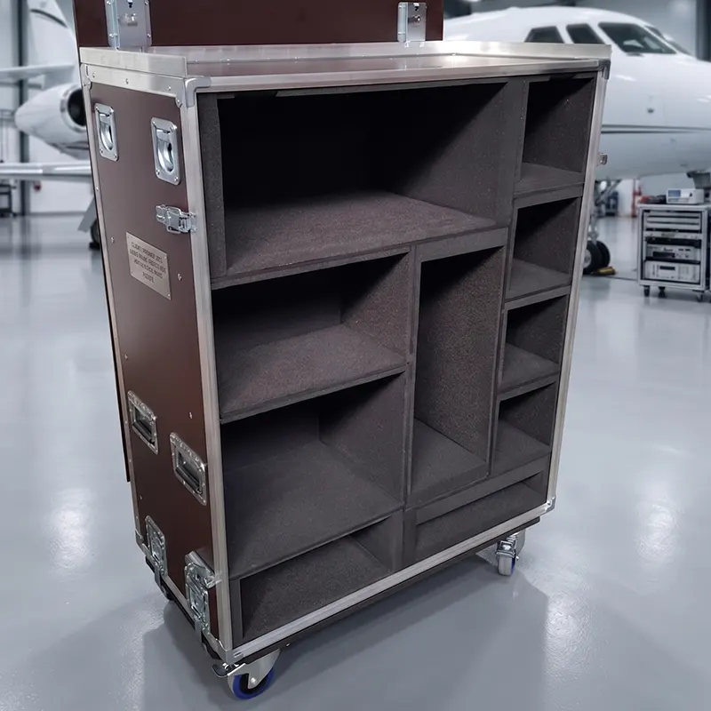 Flight case aéronautique cloisons moussées Flight case aéronautique cloisons moussées