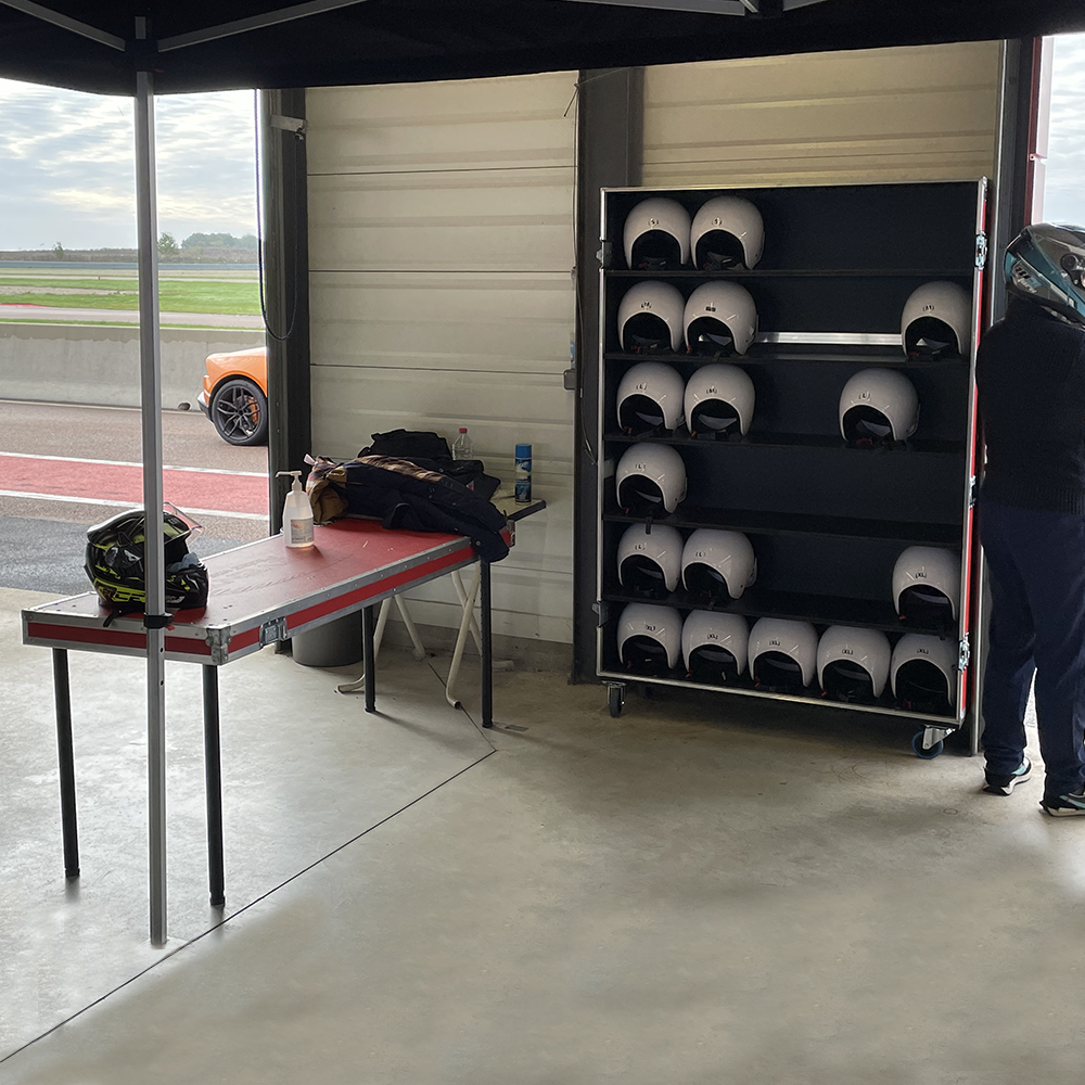 Flight case casque Flight case casque sur mesure conex