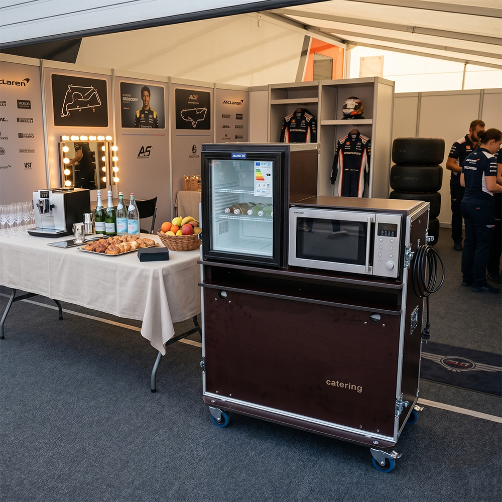 Flight case catering