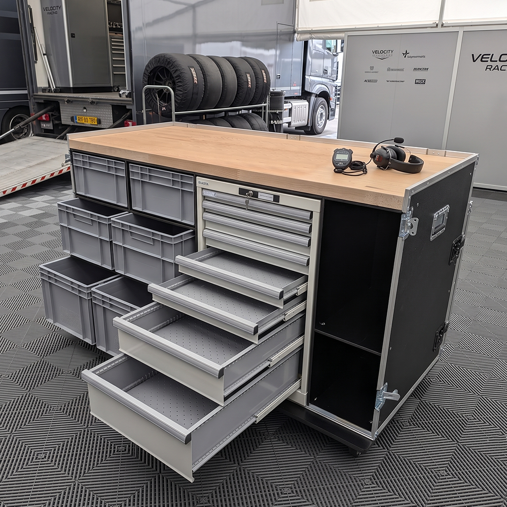 Flight case Atelier compact roulant flight atelier mobile